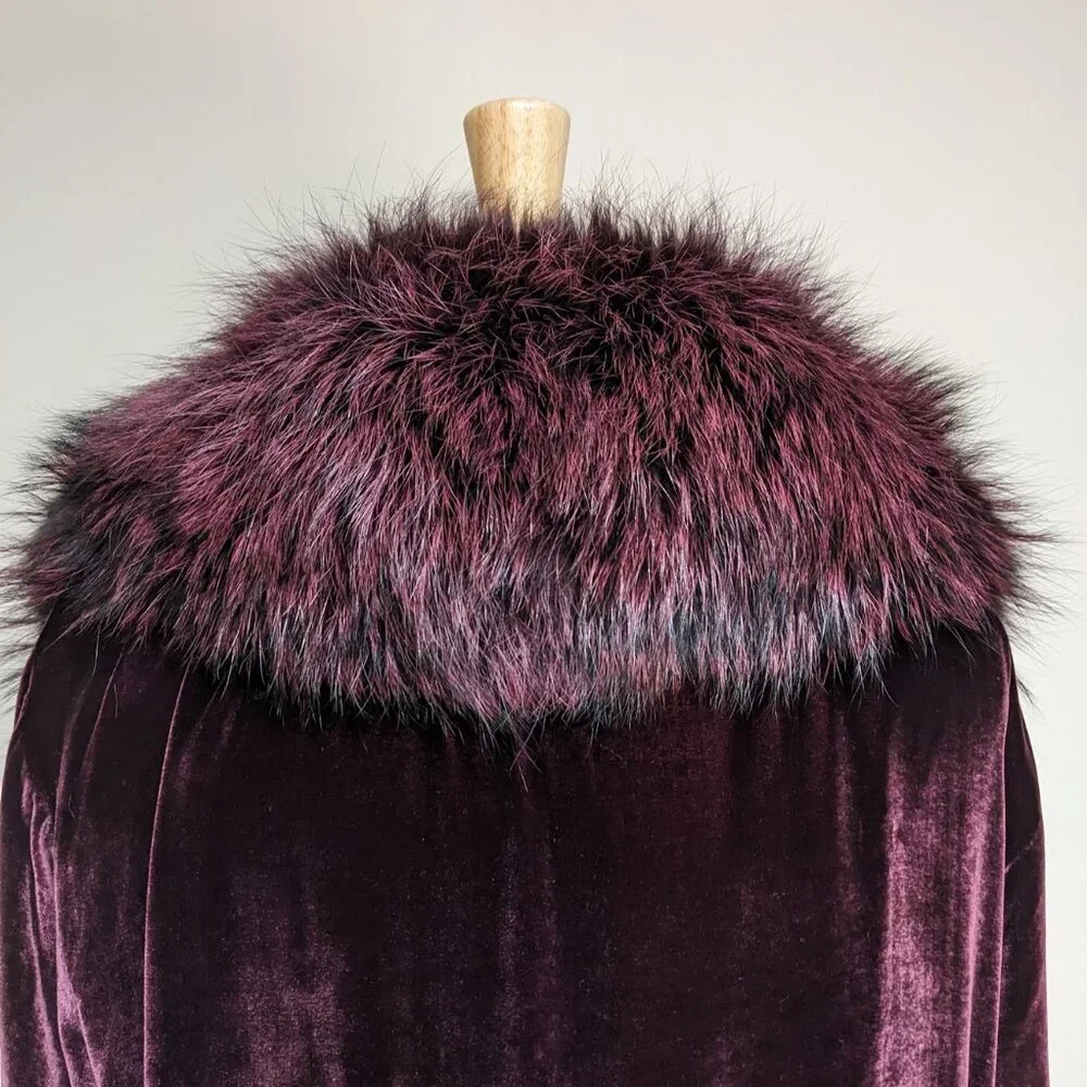 THE PERFEXT The Penelope Fur and Velvet Coat in Burgundy - Picture 5 of 9